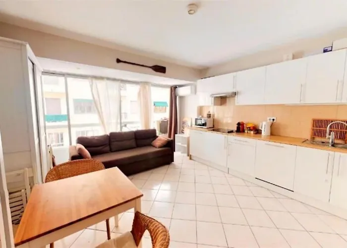 Super In The Heart Of Nice! דירה ניס